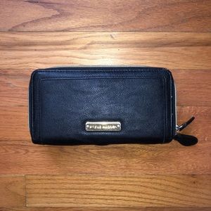 Steve Madden Black/Gold Wallet